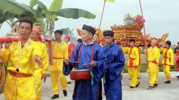 Đình Vạn Ninh (Quảng Ninh) - nơi thu hút nhiều du khách