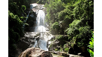 Thác Khe Vằn (Bình Liêu, Quảng Ninh)